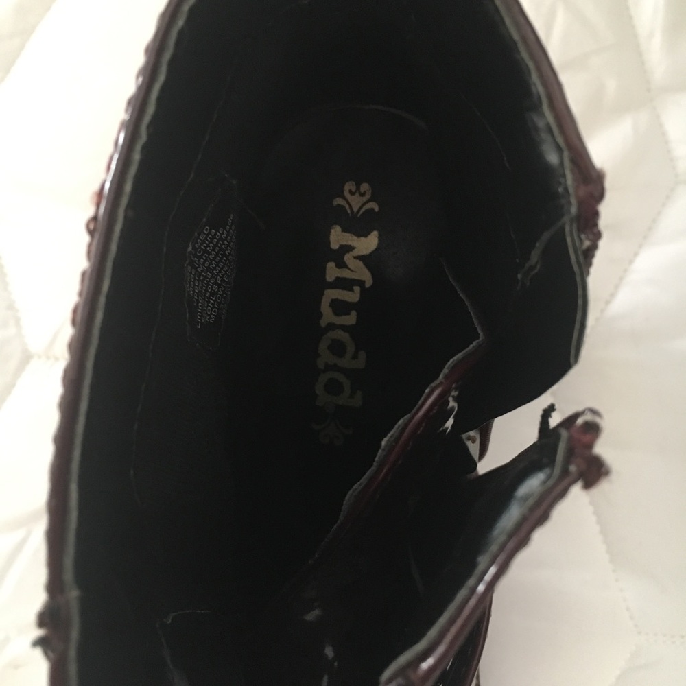 Shoes - Picture 7 of 7